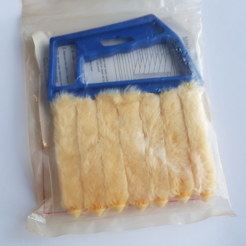 Venitian blinds cleaner wiper - cleaner,