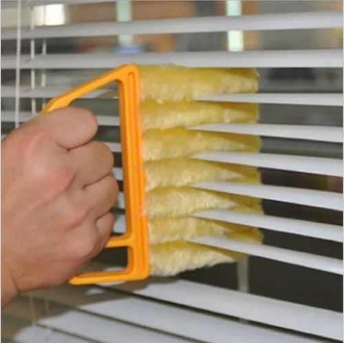 Brush venetian blind cleaner - blind,